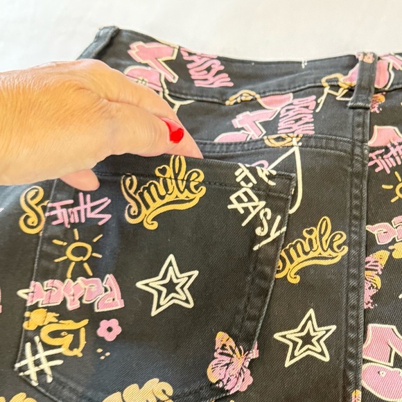 NOBO Distressed Graphic Jean Shorts - Black Pink Yellow Women’s Size 5 - Picture 10 of 11